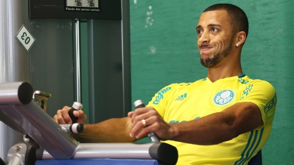 Foto: César Greco/Ag. Palmeiras – Vitor Hugo hoje faz sucesso na Turquia, mas vem recebendo sondagens do Brasil