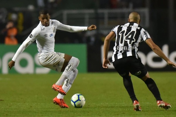 Foto: Ivan Storti/Santos FC – Jean Lucas teve boa passagem pelo Santos em 2019 sob o comando de Sampaoli