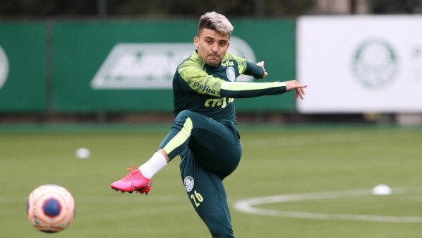 Cria da Academia, Victor Luís passou por todas as categorias do Palestra – Foto: César Greco