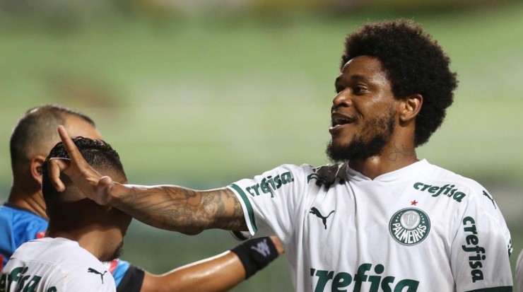 Luiz Adriano entrou em rota de colisão com a torcida do Palmeiras mais uma vez. Foto: César Greco/ Plameiras
