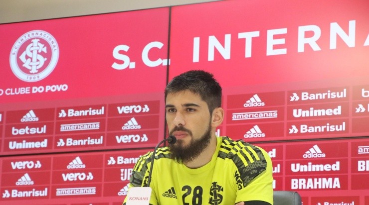 Brino Méndez pode retornar ao Corinthians no meio do ano. Foto: Ricardo Duarte/ Internacional