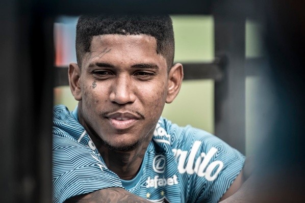 Foto: Ivan Storti/Santos FC – Raniel rescindiu contrato com Santos nesta 2ª, crava Ricardo Martins