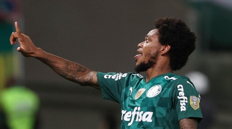 Edmunndo pede para Abel Ferreira reintegrar Luiz Adriano. Foto: César Greco/ Palmeiras