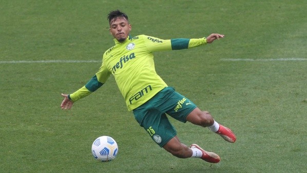 Foto: Cesar Greco – Gabriel Menino tem contrato em vigor no Palmeiras até o fim de 2025