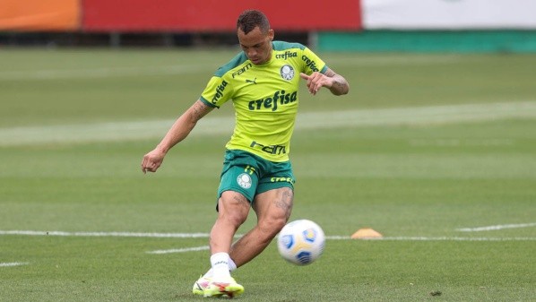 Foto: Cesar Greco – Breno Lopes entrou na mira do Cruzeiro para 2023