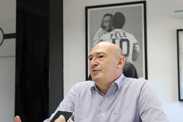 (Foto: Pedro Ernesto Guerra Azevedo/Santos FC) Marcos Leonardo renova com o Santos