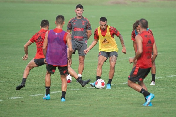 Foto: Flickr Oficial CR Flamengo/Alexandre Vidal     Preparador físico do Flamengo conta bastidores dos treinos