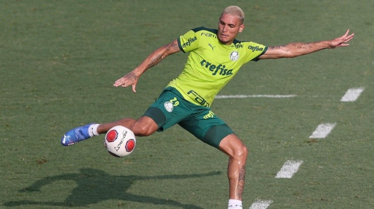 Navarro marcou dois gols na vitória do Palmeiras por 4 a 0 diante do Deportivo Táchira. Foto: César Greco/ Palmeiras