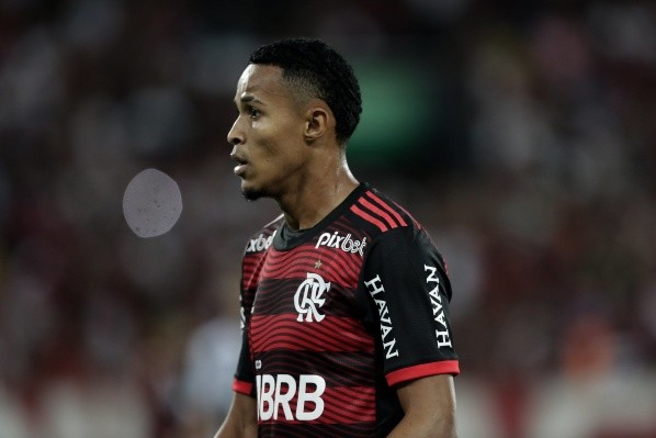 Fotos: Gilvan de Souza/Flickr Flamengo – Lázaro foi elogiado por RMP pela sua boa atuação no clássico