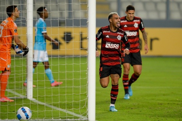 Foto: Marcelo Cortes/Flamengo – Matheuzinho marcou o gol do Flamengo