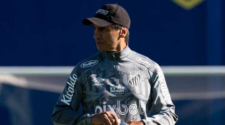 Fabián Bustos acredita que Goulart irá recuperar o seu futebol. Foto: Ivan Storti/ Santos FC