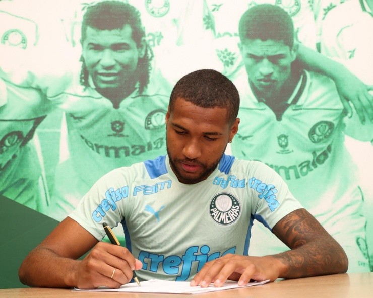 Wesley teve seu contrato renovado até dezembro de 2025. Foto: César Greco/ Palmeiras