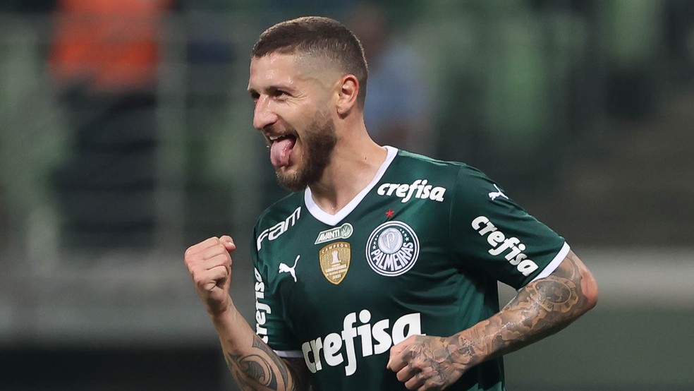 Zé Rafael comemora gol pelo Palmeiras  — Foto: César Greco