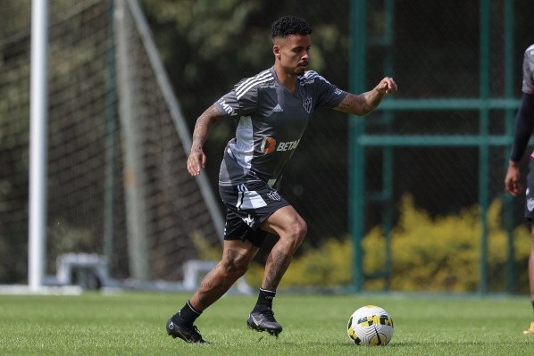 Foto: (Pedro Souza/Atlético) - Allan, do Atlético-MG, interessa ao Palmeiras