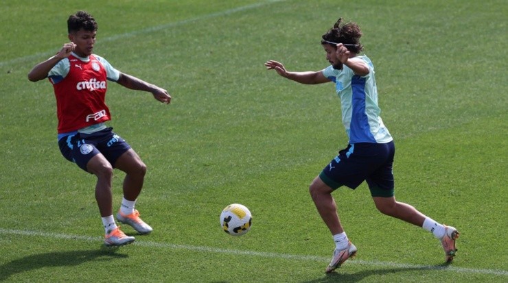 Edu Dracena tentou levar Gustavo Scarpa e Gabriel Veron ao Santos, segundo Sormani. Foto: César Greco/ Palmeiras