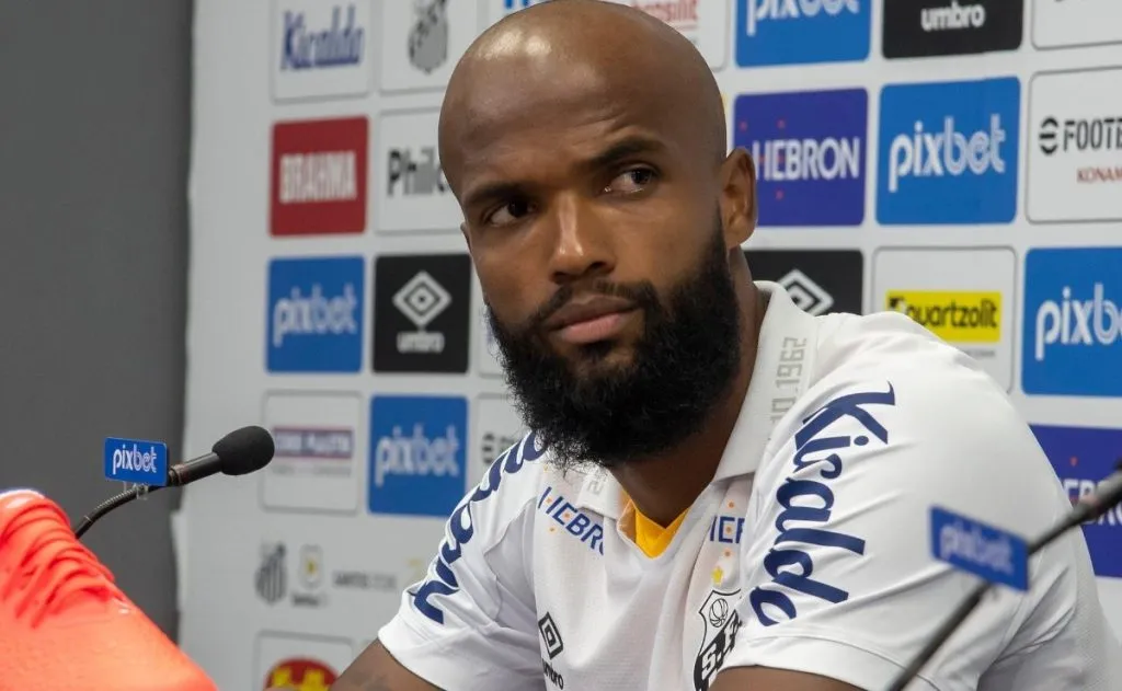 Messias tem contrato no Peixe até o fim de 2025 e está emprestado ao Goiás – Foto: Ivan Storti/Santos FC/Divulgação