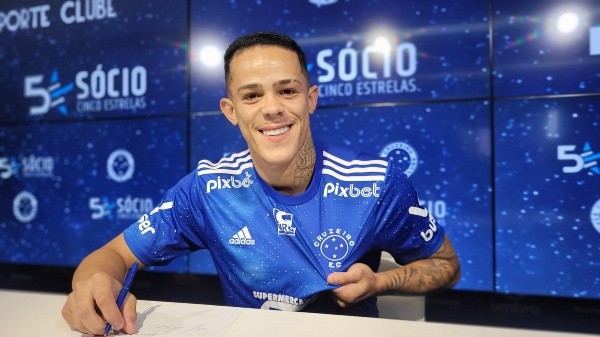 Foto: Divulgação/Cruzeiro – Wallisson se envolveu em ato de indisciplina e foi afastado do Cruzeiro; Palmeiras monitora volante