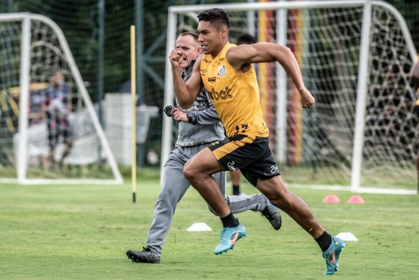 Foto: Ivan Storti/Santos FC – Balieiro vem tendo dificuldades na pré-temporada com Odair