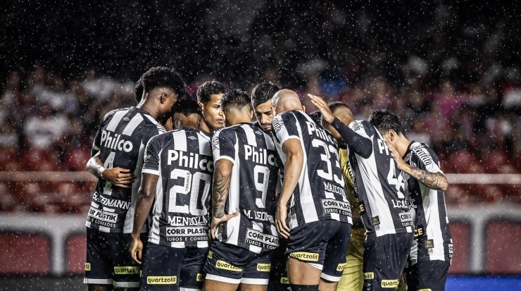Odair Hellmann quer que os jogadores do Santos sejam mais competitivos e agradeçam por estar jogando em um dos maiores Clubes do Brasil. Foto: Ivan Storti/ Santos