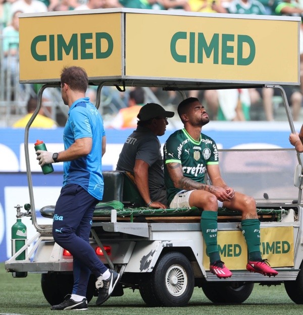 Foto: Cesar Greco/Palmeiras/by Canon – Tabata sai de campo desolado contra o Ituano com lesão muscular na coxa