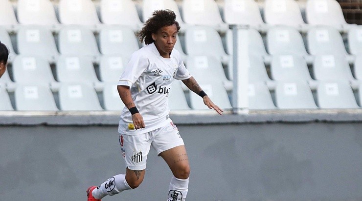 Foto: Pedro Ernesto Guerra Azevedo/Santos FC - Jane vem sendo cada vez mais utilizada no elenco.