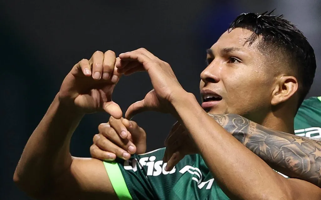 Foto: Cesar Greco/Palmeiras/by Canon – Rony é um dos jogadores “intocáveis” de Abel Ferreira no Palmeiras, mas oferta astronômica pode chegar do mundo árabe em julho