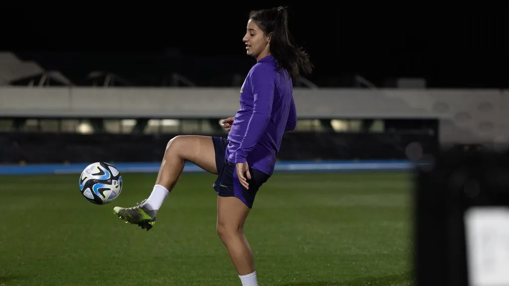 Duda Sampaio em treinamento com a Seleção Brasileira Feminina