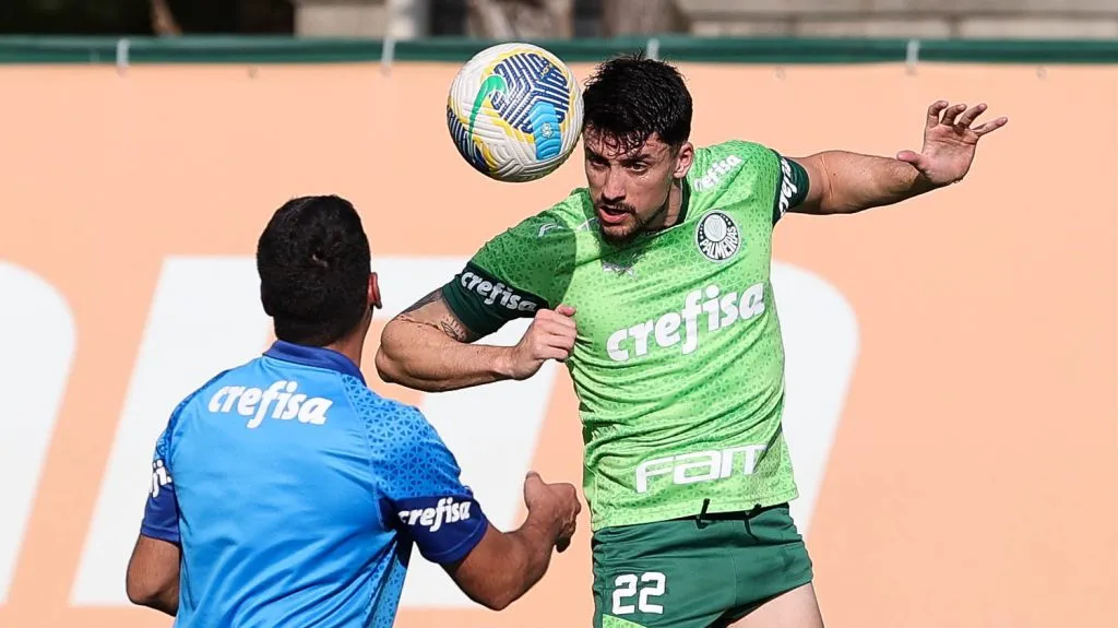 Piquerez em atividade nesta terça-feira (22), na Academia de Futebol – (Foto: Cesar Greco/Palmeiras/by Canon)