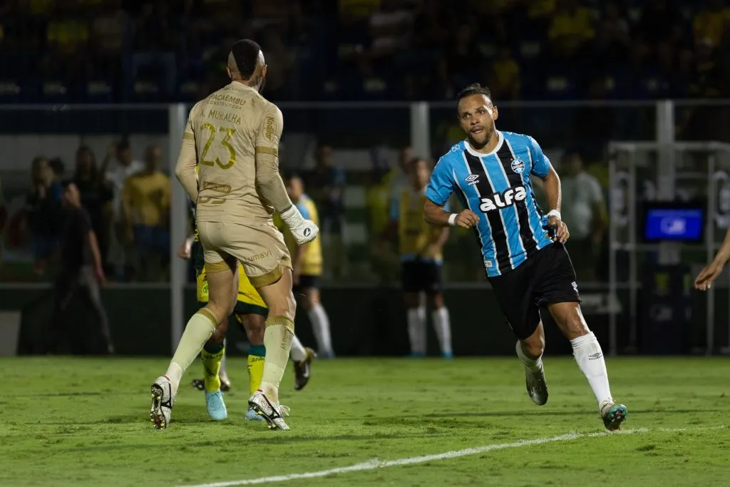 Jogador durante partida entre Mirassol  e Grêmio, válida pelo Campeonato Brasileiro Série A 2025 –  FOTO: Rainier Moura / Grêmio FBPA