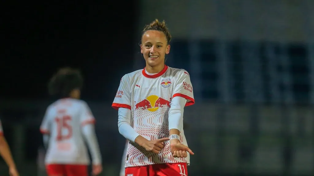 Paulina Gramaglia em duelo contra o América-MG no Brasileiro Feminino