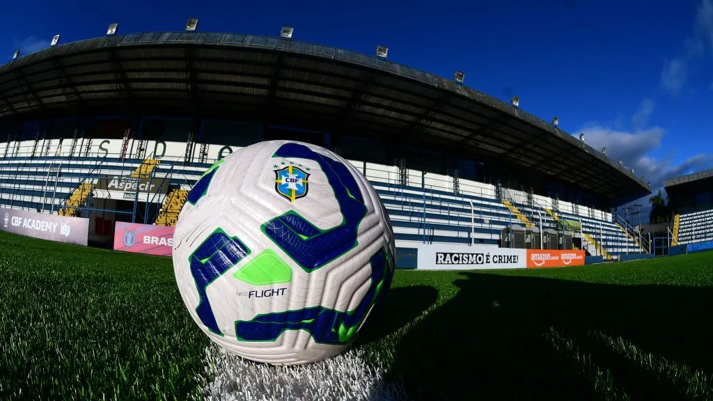 Bola do Brasileirão Feminino