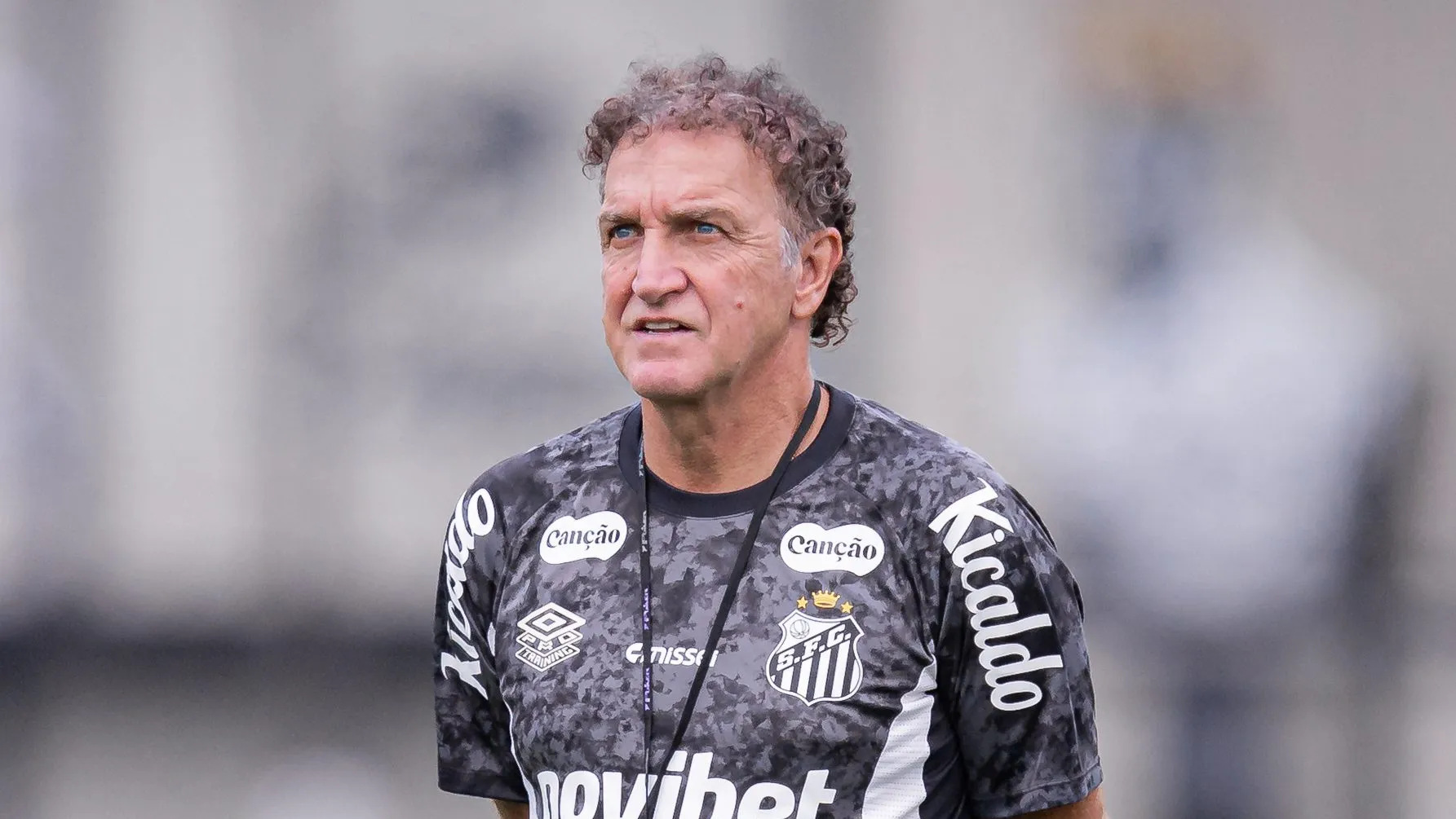 Cuca durante treino no Peixe – Raul Baretta/ Santos FC