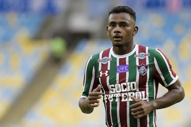 Foto: Thiago Ribeiro/AGIF – Wendel em ação nos tempos de Flu.