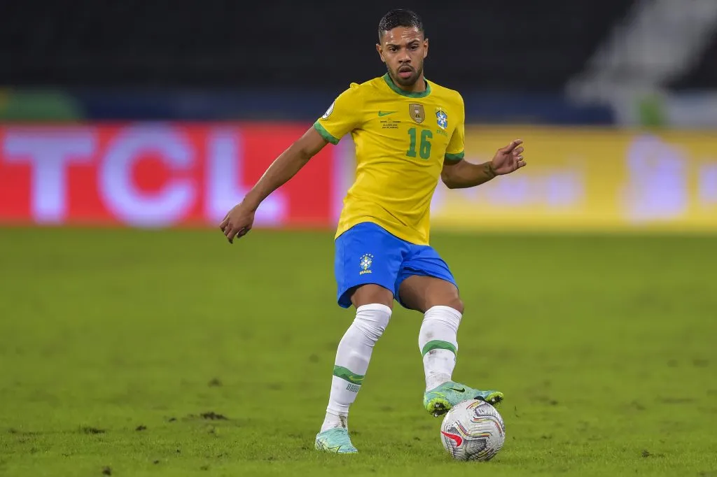 Foto: Thiago Ribeiro/AGIF – Lodi não deve jogar no Palmeiras.