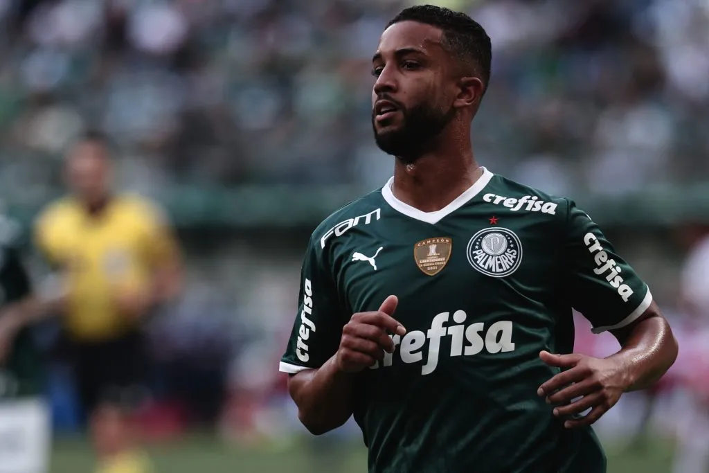 Jorge jogador do Palmeiras durante partida contra o Bragantino no estadio Arena Allianz Parque pelo campeonato Brasileiro A 2022. Ettore Chiereguini/AGIF