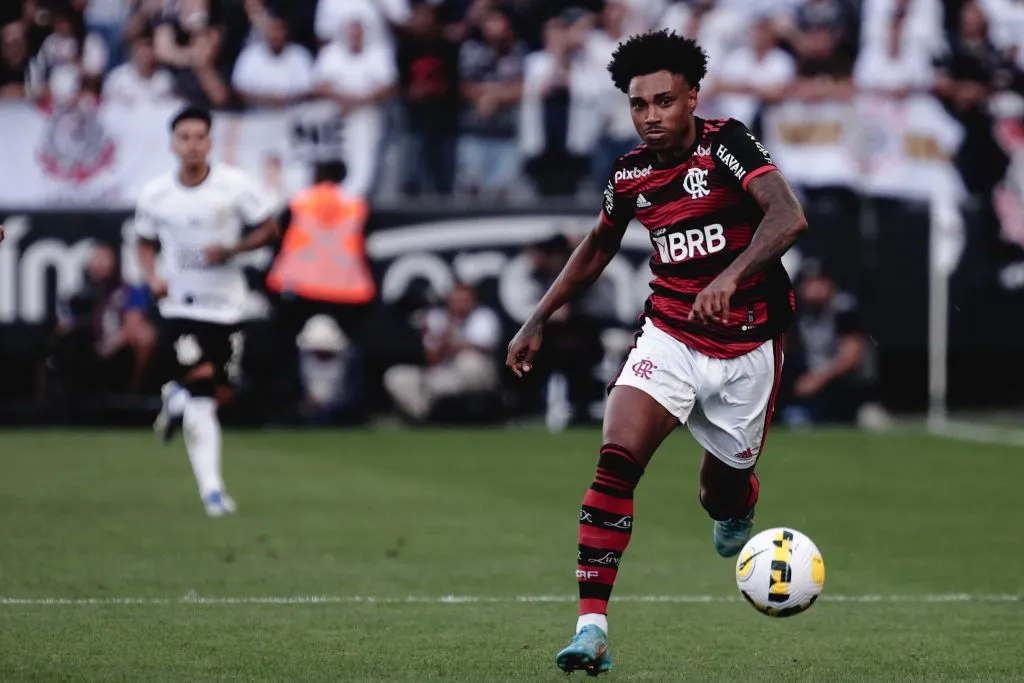 Vitinho foi bem pelo Flamengo - Foto: Ettore Chiereguini/AGIF.