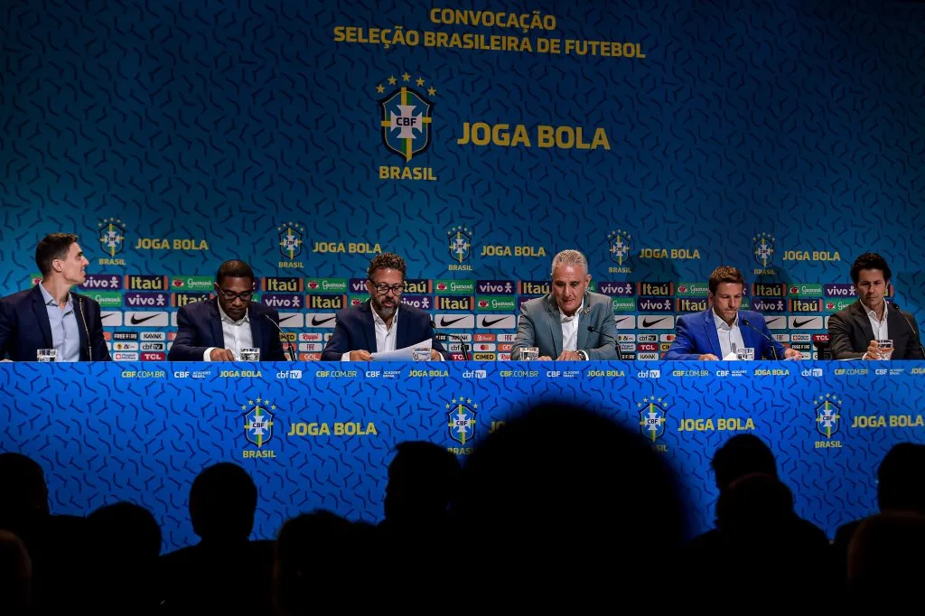 Tite tecnico da Selecao Brasileira anuncia a lista com os 26 nomes convocados para disputar a Copa do Mundo de 2022 no Catar, nesta segunda feira (07), no auditorio da sede da CBF, na zona oeste do Rio de Janeiro. Thiago Ribeiro/AGIF