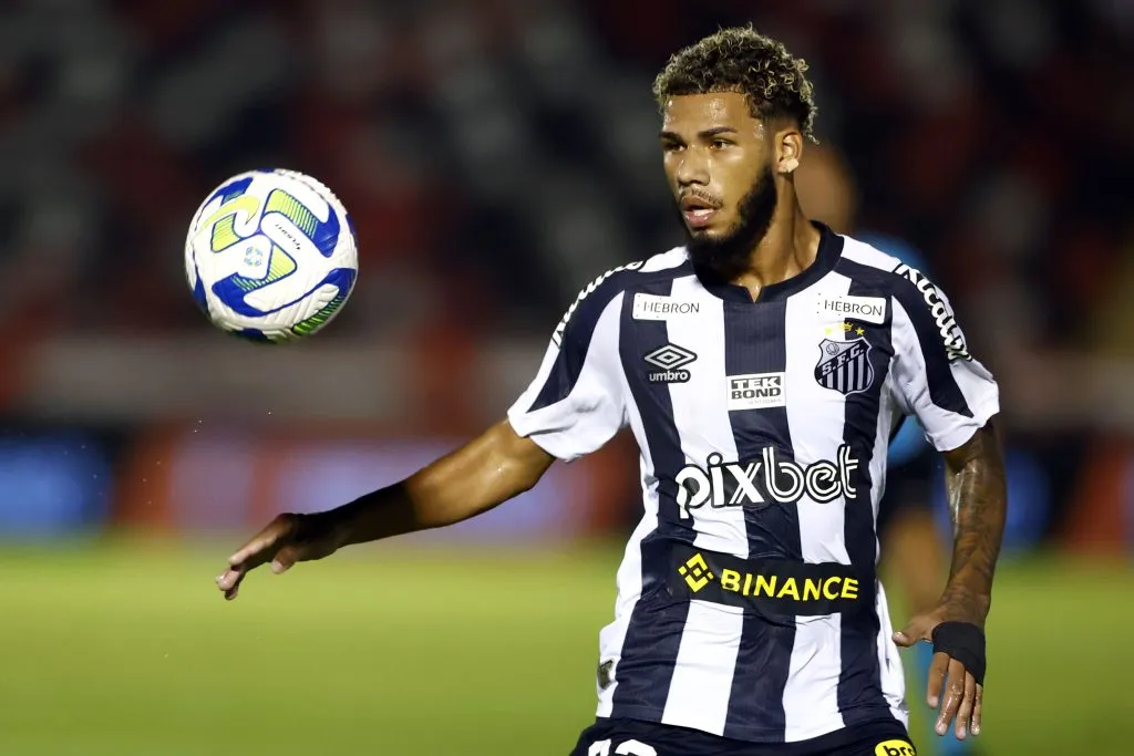 Foto: Thiago Calil/AGIF – Nathan foi outro do Santos envolvido.