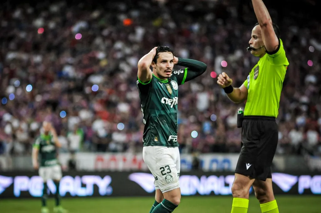 Foto: Kely Pereira/AGIF – Veiga é um dos grandes ídolos do Verdão.