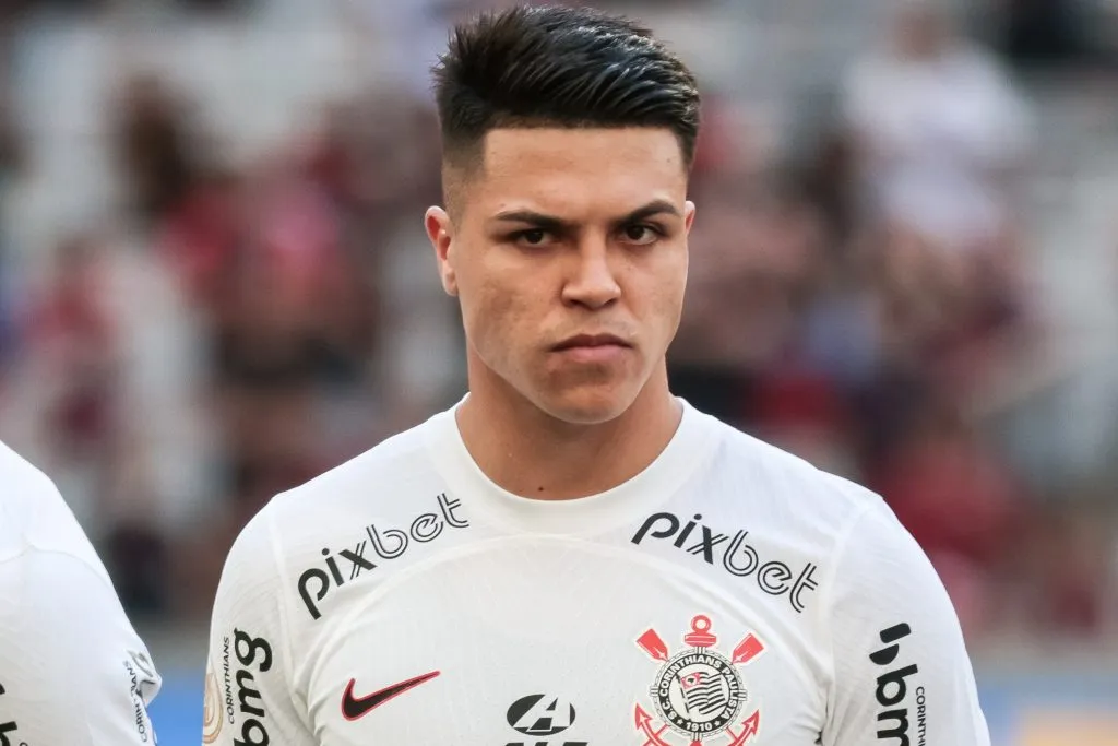 Roni deve sair em breve – Foto: Robson Mafra/AGIF.