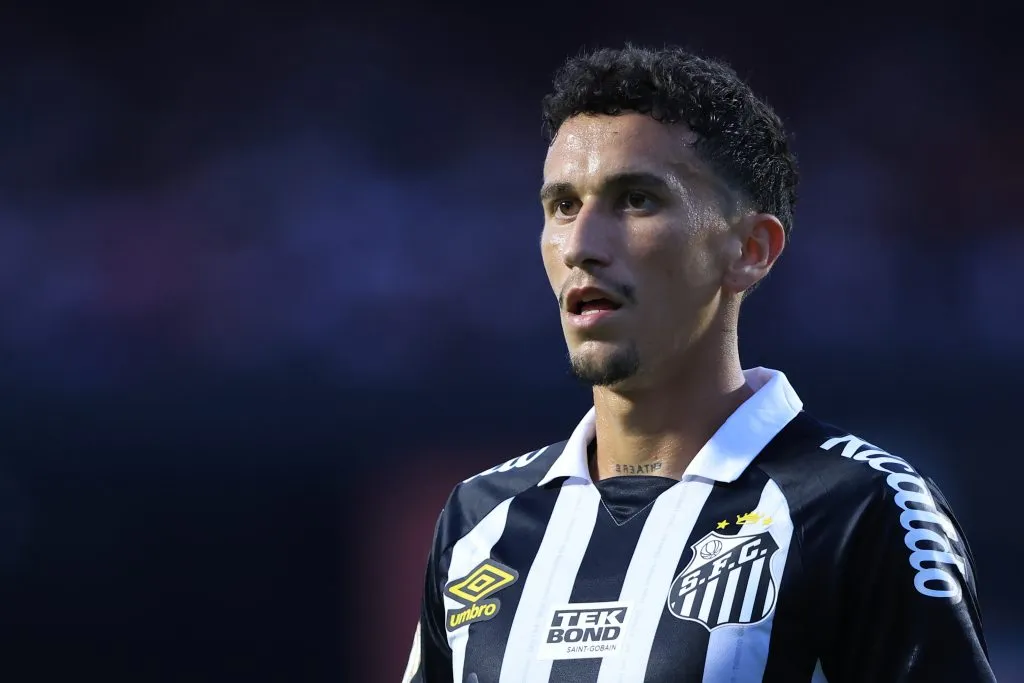 Dodi jogador do Santos durante partida contra o Sao Paulo no estadio Morumbi pelo campeonato Brasileiro A 2023. Marcello Zambrana/AGIF