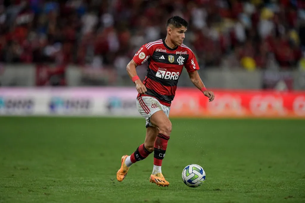 Luiz Araújo em ação contra o Inter. A tendência é que o jovem ganhe espaço no time de Tite. Foto: Thiago Ribeiro/AGIF