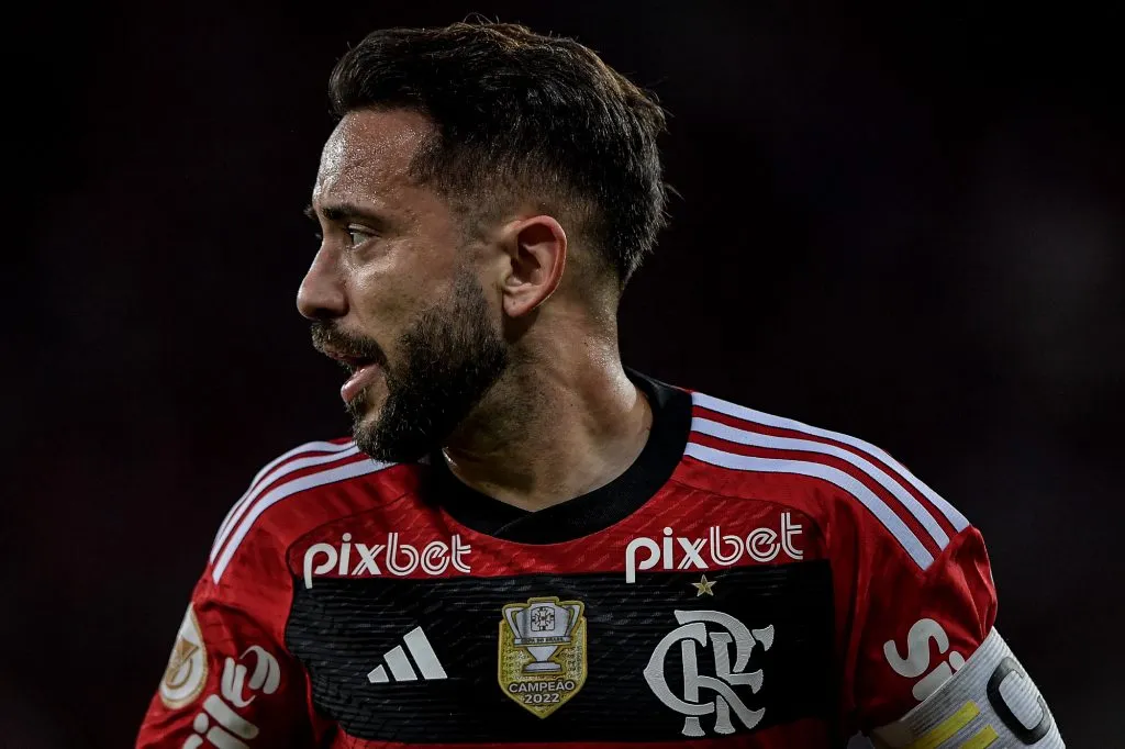 Everton Ribeiro. Foto: Thiago Ribeiro/AGIF