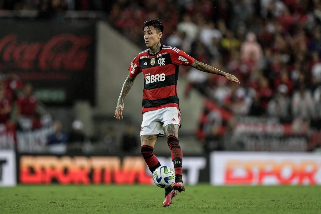Pulgar em ação contra o Inter. Foto: Thiago Ribeiro/AGIF
