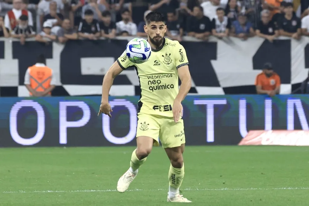 SP – SAO PAULO – 22/09/2023 – BRASILEIRO A 2023, CORINTHIANS X BOTAFOGO – Bruno Mendez jogador do Corinthians durante partida contra o Botafogo no estadio Arena Corinthians pelo campeonato Brasileiro A 2023. Foto: Marcello Zambrana/AGIF