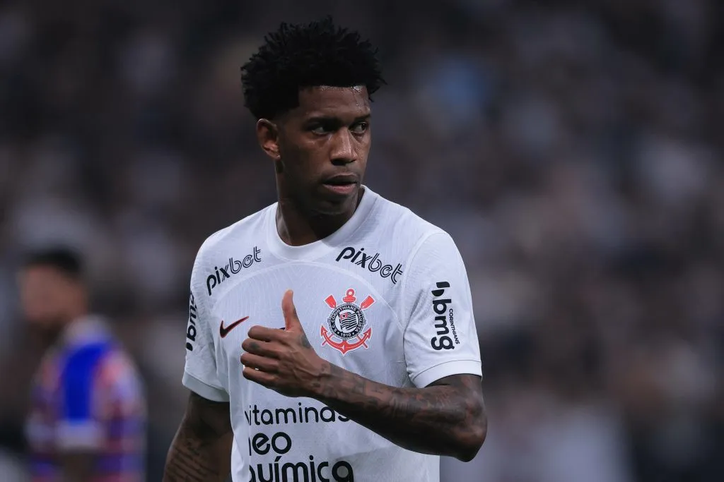 Gil já colaborou com cinco assistências no Brasileirão 2023. Foto: Ettore Chiereguini/AGIF