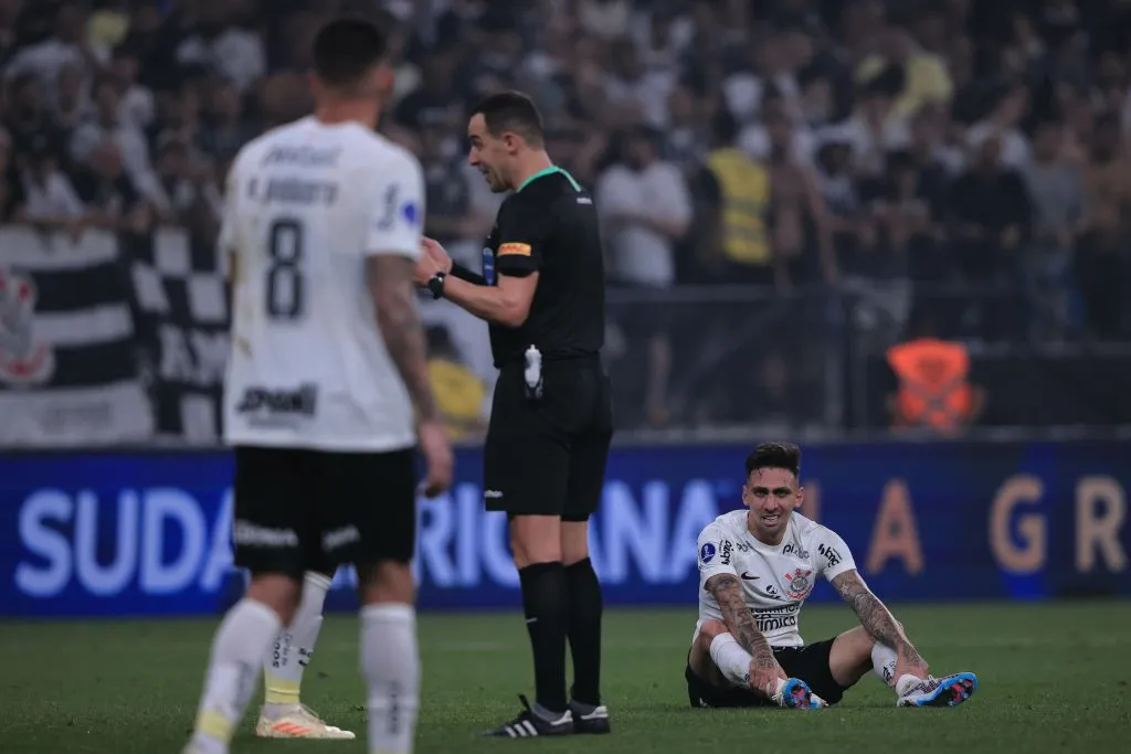 Gustavo Silva não conseguiu emendar sequência. Ettore Chiereguini/AGIF