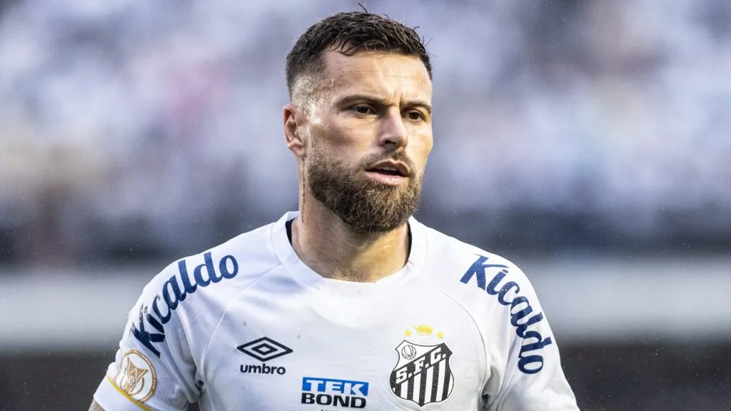 Lucas Lima foi reprovado no Santos - Foto: Abner Dourado/AGIF.