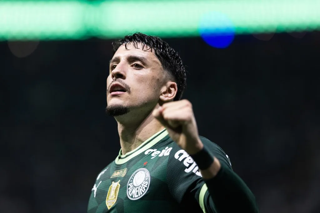 Piquerez jogador do Palmeiras comemora seu gol durante partida contra o Sao Paulo no estadio Arena Allianz Parque pelo campeonato Brasileiro A 2023. Abner Dourado/AGIF