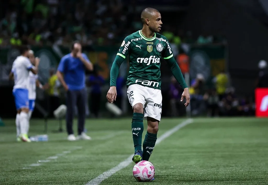 SP – SAO PAULO – 28/10/2023 – BRASILEIRO A 2023, PALMEIRAS X BAHIA – Mayke jogador do Palmeiras durante partida contra o Bahia no estadio Arena Allianz Parque pelo campeonato Brasileiro A 2023. Foto: Fabio Giannelli/AGIF